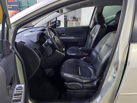 Mazda 5 9 of 14