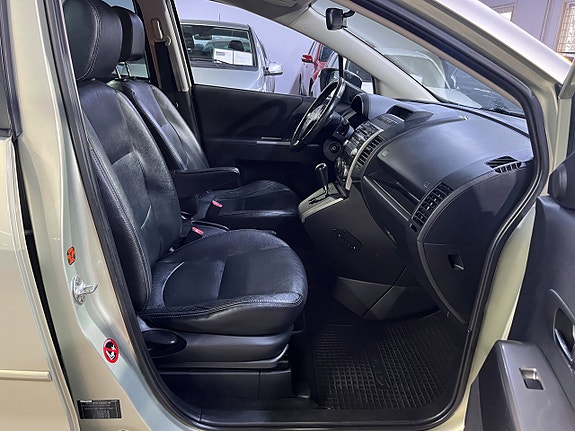 Mazda 5 11 of 14
