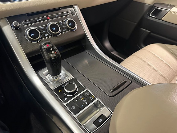 Land Rover Range Rover Sport 13 of 25