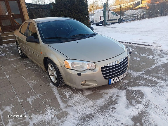 Chrysler Sebring 2 of 19