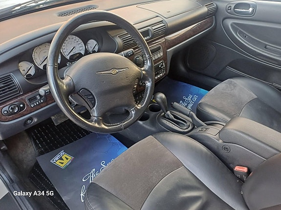 Chrysler Sebring 7 of 19