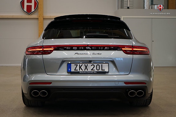 Porsche Panamera Turbo 7 of 28