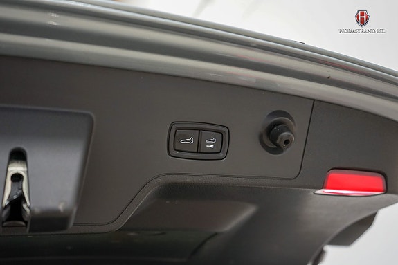 Porsche Panamera Turbo 27 of 28