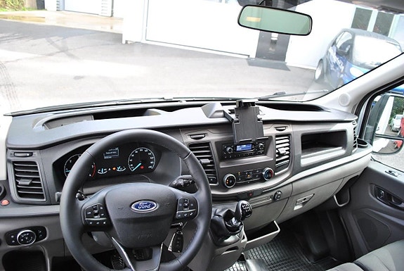 Ford Transit 11 of 17