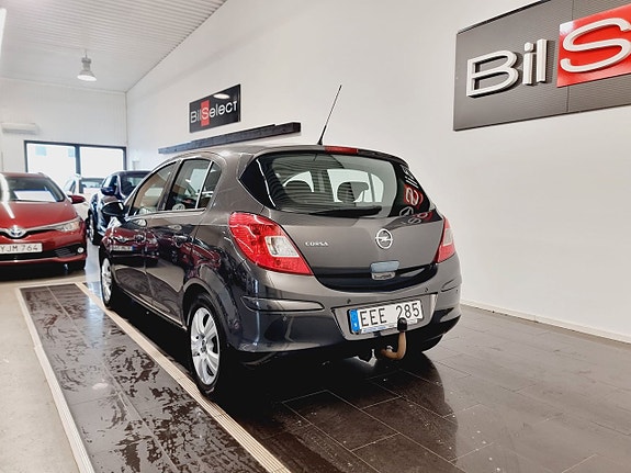 Opel Corsa 12 of 23