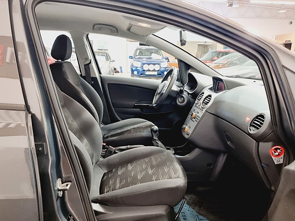 Opel Corsa 14 of 23