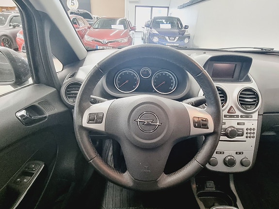 Opel Corsa 10 of 23
