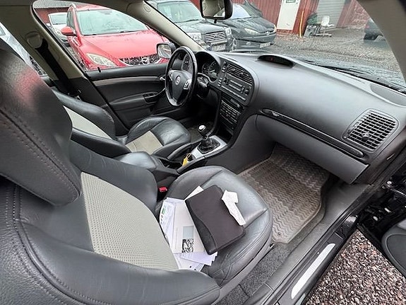 Saab 9-3 14 of 19