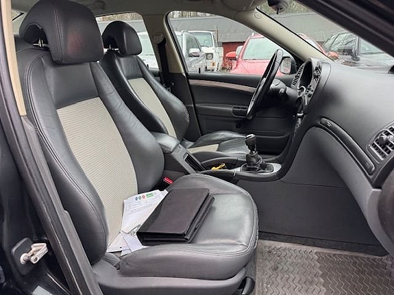 Saab 9-3 13 of 19