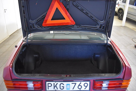 Mercedes-Benz 190 E 19 of 20