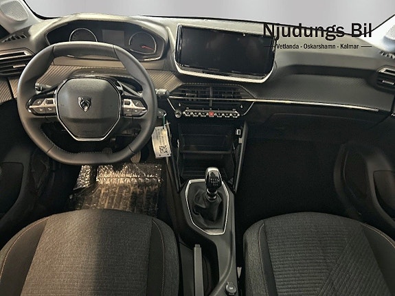 Peugeot 208 7 of 9