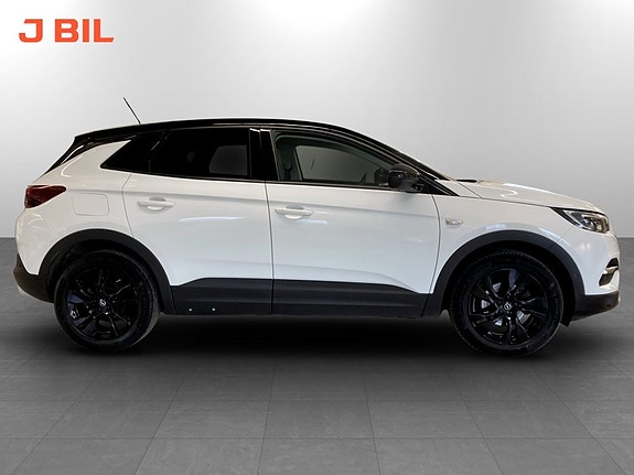 Opel Grandland X 18 of 20