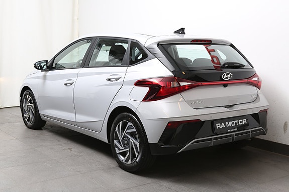 Hyundai i20 3 of 5