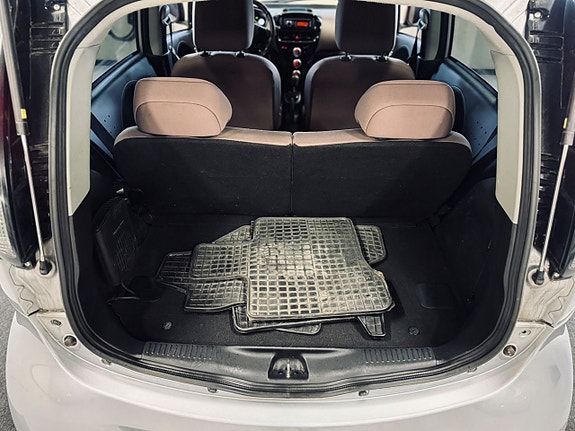 Citroen C-Zero 20 of 22
