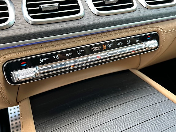 Mercedes-Benz GLS450 d 11 of 17