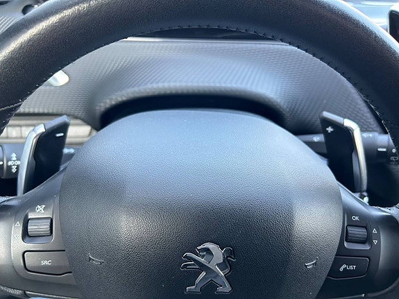 Peugeot 2008 23 of 30