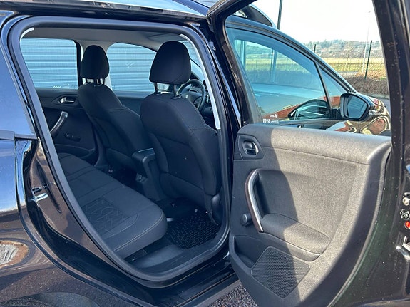 Peugeot 2008 17 of 30