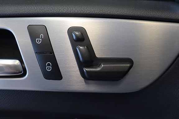 Mercedes-Benz ML350 11 of 12