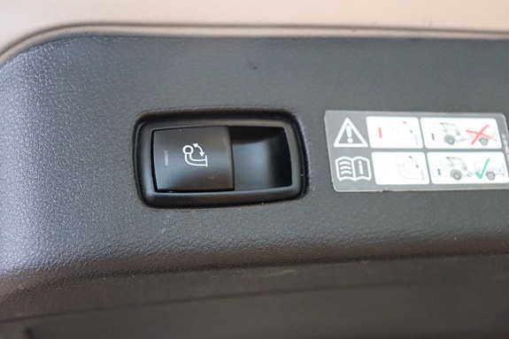 Mercedes-Benz ML350 10 of 12