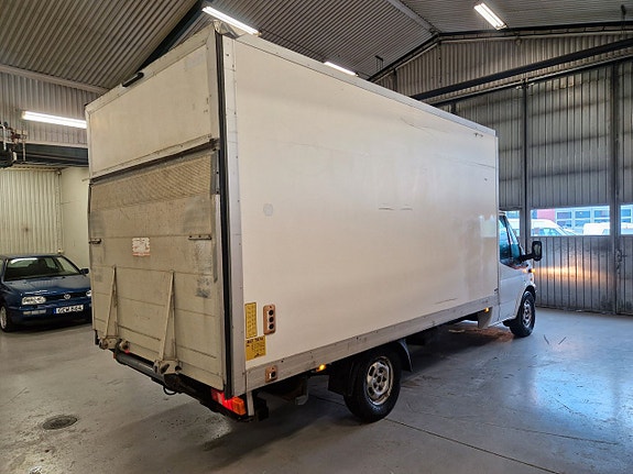Ford Transit 4 of 5