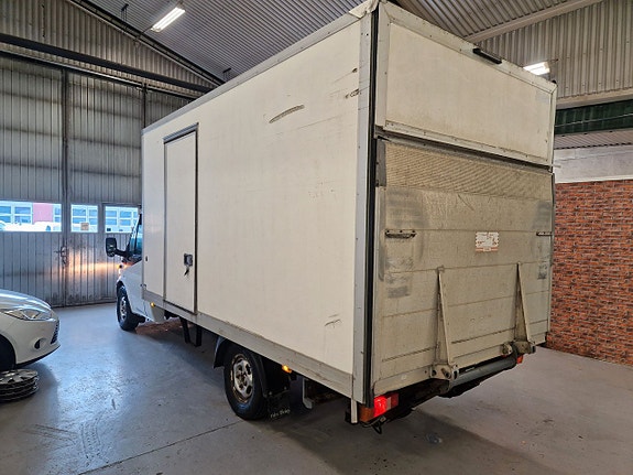 Ford Transit 3 of 5