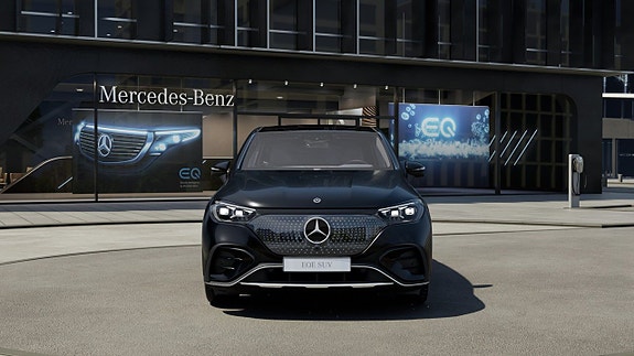 Mercedes-Benz EQE350 8 of 17