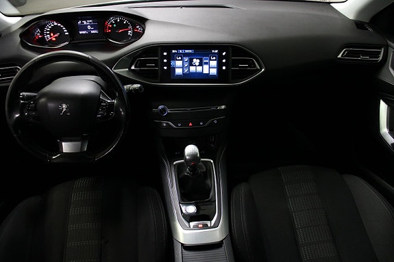 Peugeot 308 10 of 16