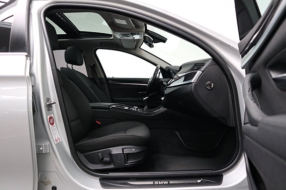 BMW 520 19 of 23