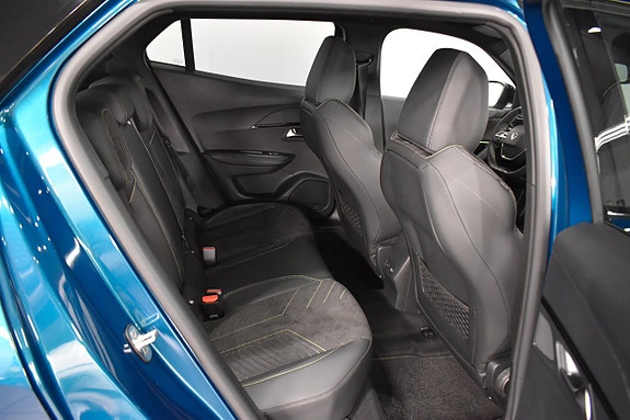 Peugeot e-2008 12 of 20