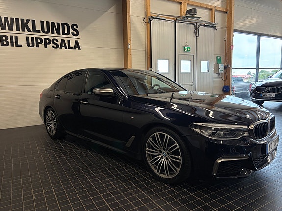 BMW M550i 4 of 30