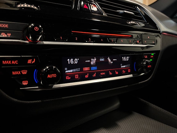 BMW M550i 16 of 30