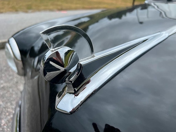 Ford Custom 9 of 12