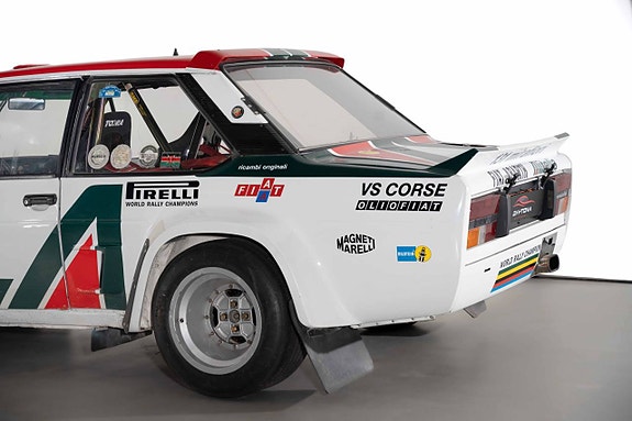Fiat 131 16 of 27
