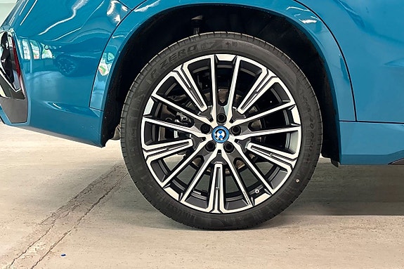 BMW X1 15 of 18