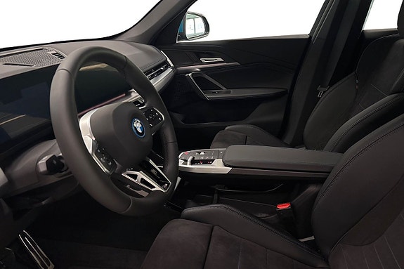 BMW X1 12 of 18