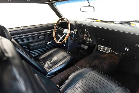 Chevrolet Camaro 26 of 27