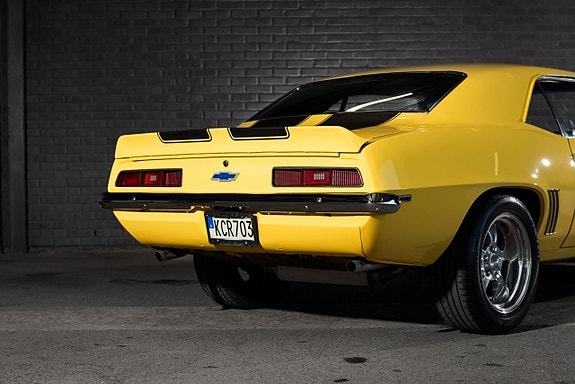 Chevrolet Camaro 7 of 27