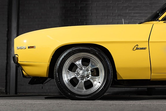 Chevrolet Camaro 9 of 27