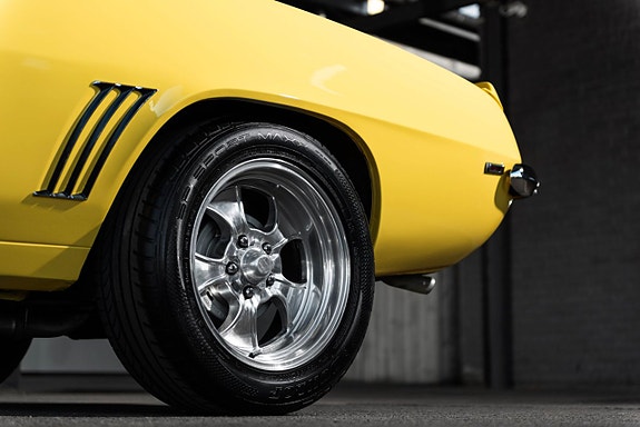 Chevrolet Camaro 13 of 27