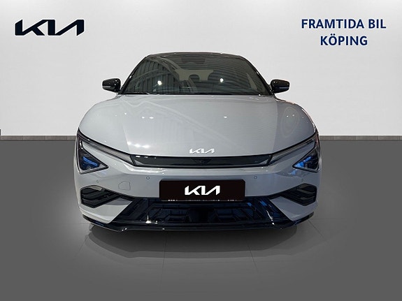 Kia EV6 2 of 5
