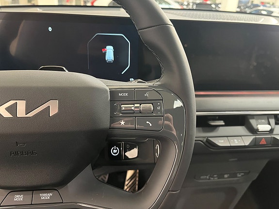 Kia EV9 18 of 23
