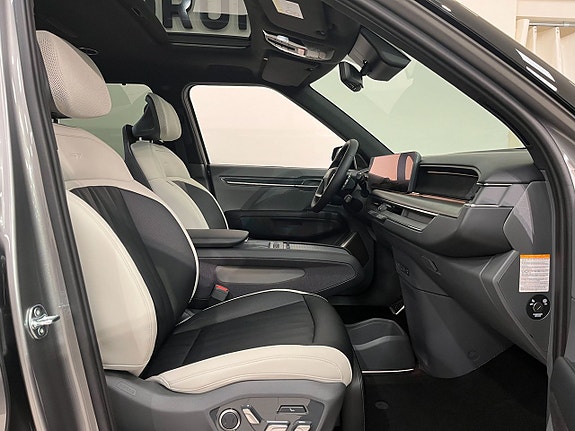 Kia EV9 6 of 23