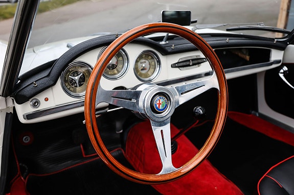 Alfa Romeo Giulietta 14 of 20