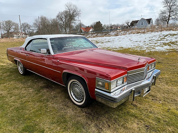 Cadillac Deville 5 of 17