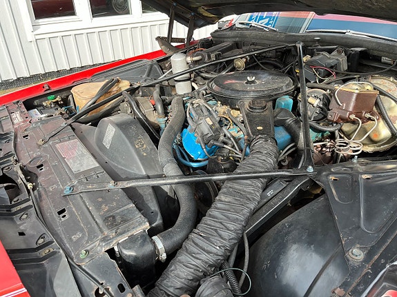 Cadillac Deville 17 of 17