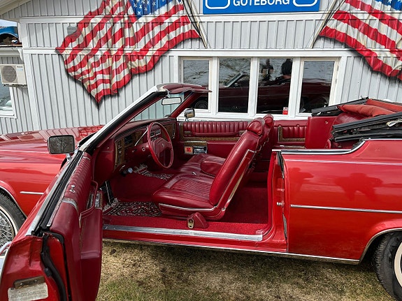 Cadillac Deville 14 of 17