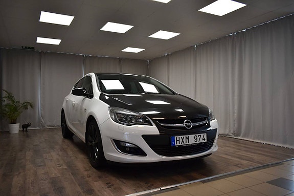 Opel Astra 8 of 24