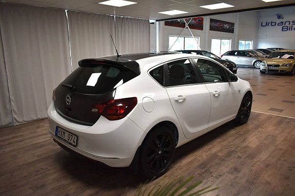 Opel Astra 6 of 24