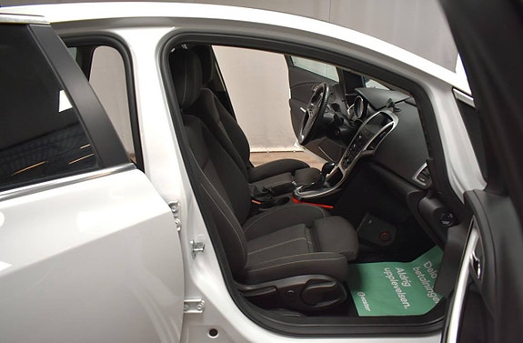 Opel Astra 12 of 24