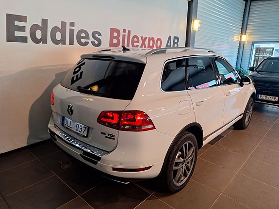 Volkswagen Touareg 4 of 11